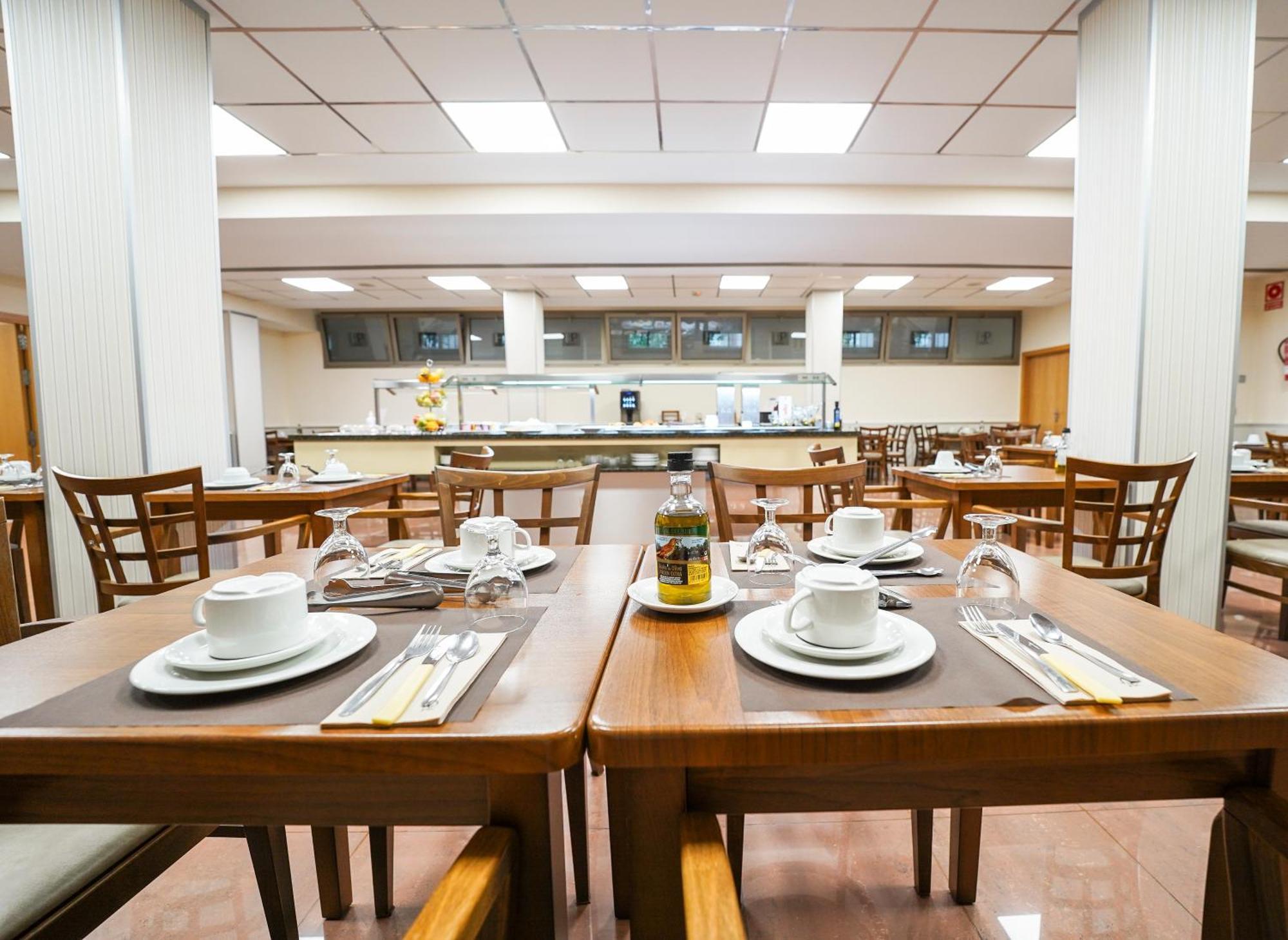 Hotel Pradillo Conil コニル・デ・ラ・フロンテラ エクステリア 写真