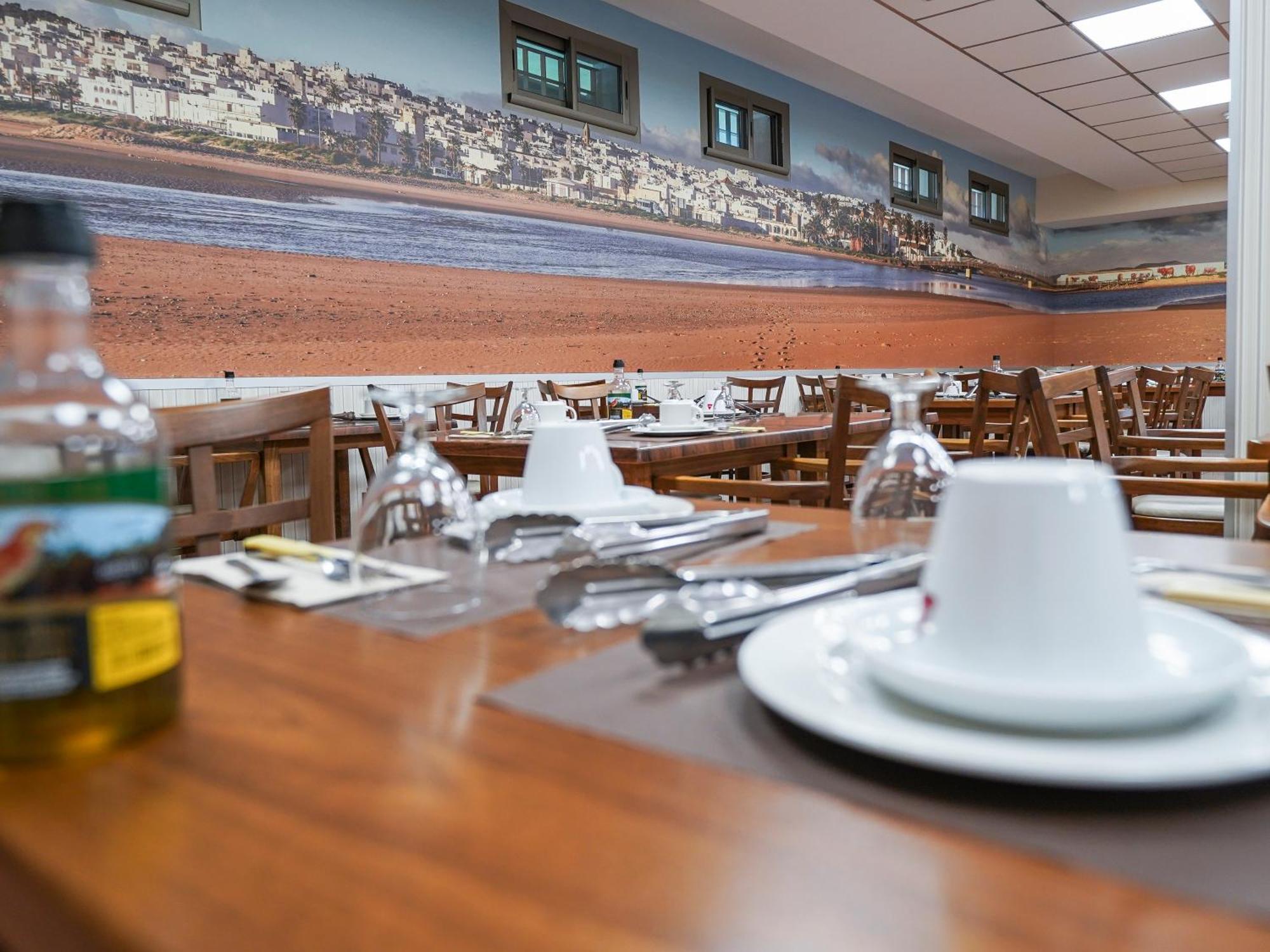 Hotel Pradillo Conil コニル・デ・ラ・フロンテラ エクステリア 写真